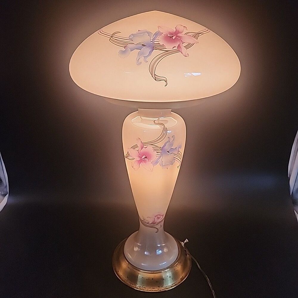 MUSHROOM STYLE IRIDESCENT ART NOUVEAU GLASS TABLE LAMP 21"